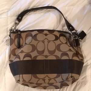 NWT COACH SHOULDER BAG IN ORIGINAL TAN PRINT!